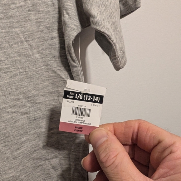 Girls Shirts Brand New with tag from Survival Gear Size LG 12 -14 - Picture 3 of 3